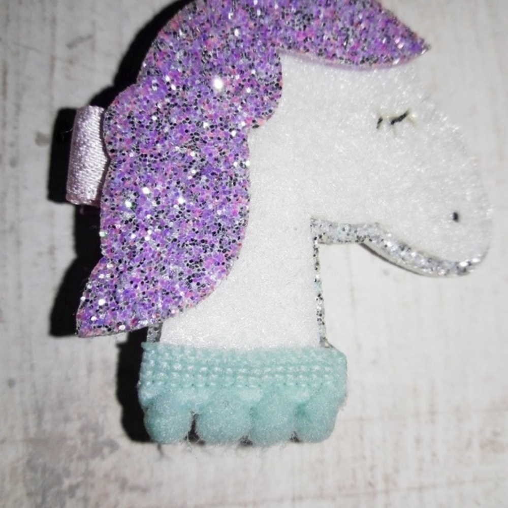 Glitter Felt Unicorn Star Barrette Hair Clip Set - Picture 5 of 8